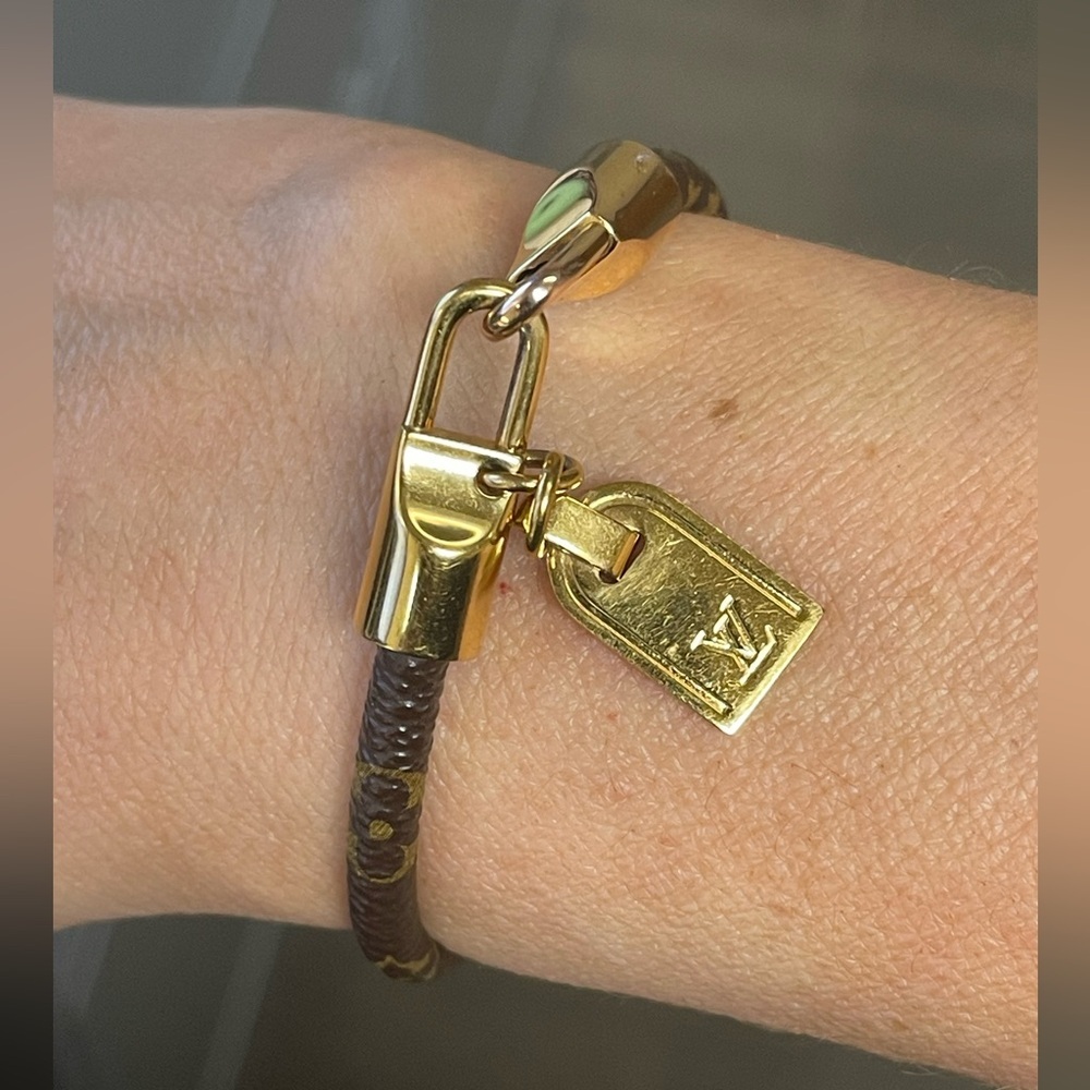 LOUIS VUITTON Nano Monogram Charm Bracelet⭐️W/DUST BAG⭐️💯 AuThENTiC - Picture 6 of 11